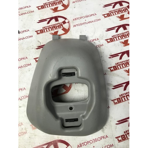 Накладка заднього ременя безпеки Kia Sorento 2002-2009 898613E200CY